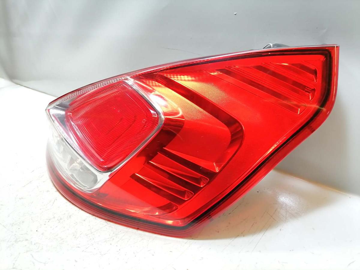 Ford Fiesta original Rücklicht Rückleuchte Schlussleuchte rechts Bj.2016